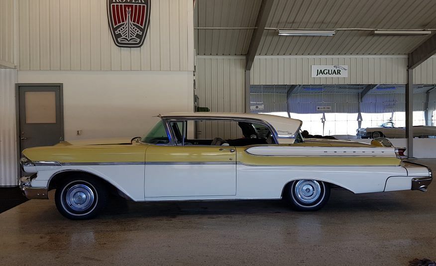 Mercury Turnpike Cruiser 57 2dr HT