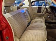 Chrysler Newport Royal Sedan 72 AC