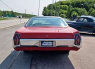 Chrysler Newport Royal Sedan 72 AC